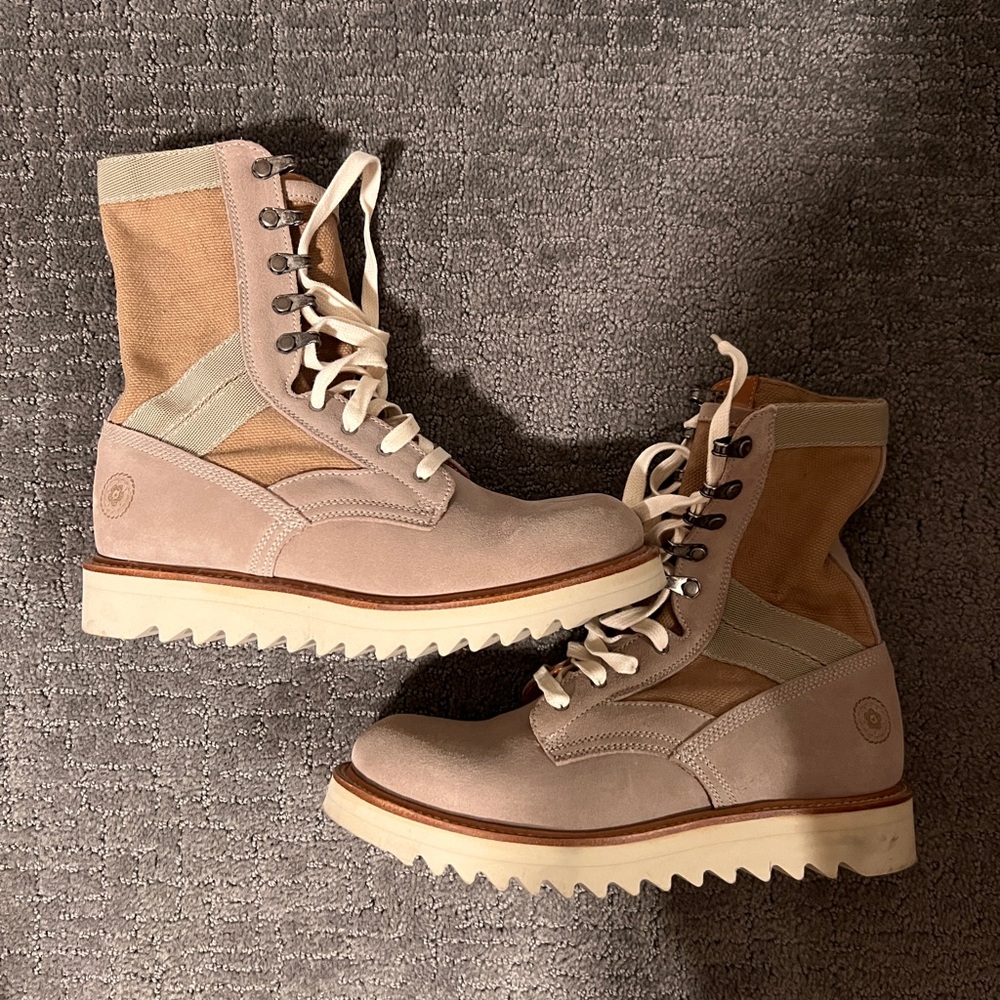 Ranch Road Current Issue Boots in Sand - SIze 7
